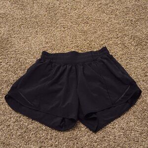 Lululemon True Navy hotty-hots low rise 4"